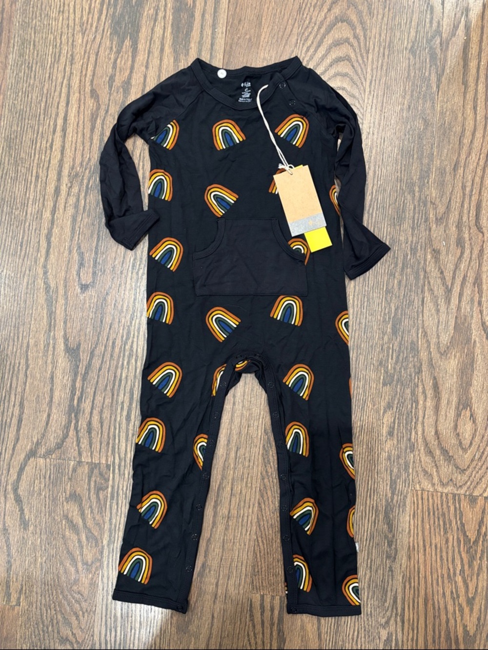 Kyte BABY Black Long-Sleeve Snap Romper with Mustard Rainbow Print
